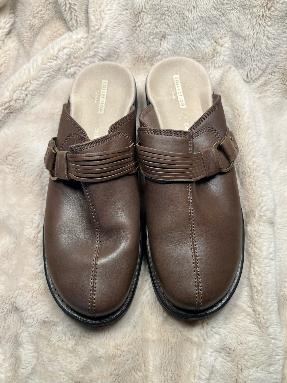 Clarks women size 10 clog